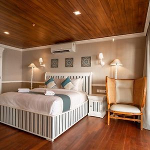 Deluxe Suite Sea View